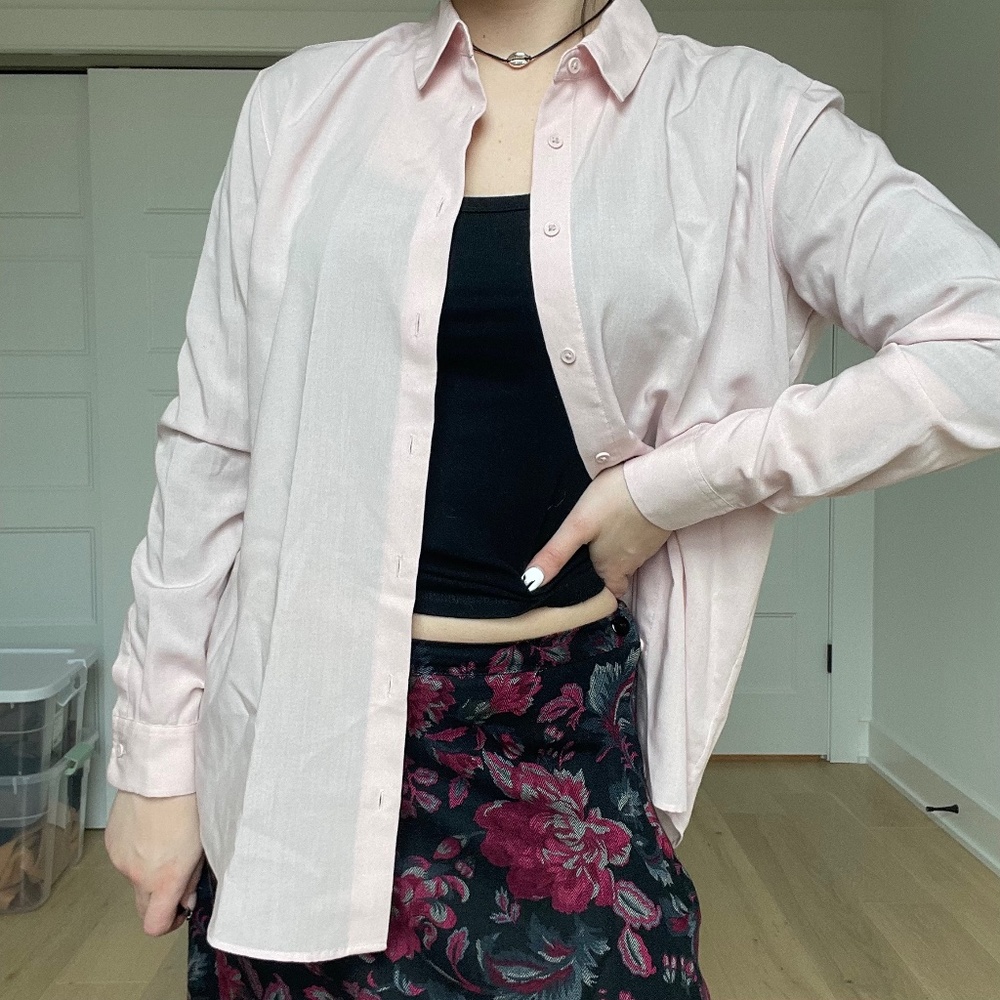 Uniqlo Soft Baby Pink Loose Fitting Button Down Collar Dress Shirt